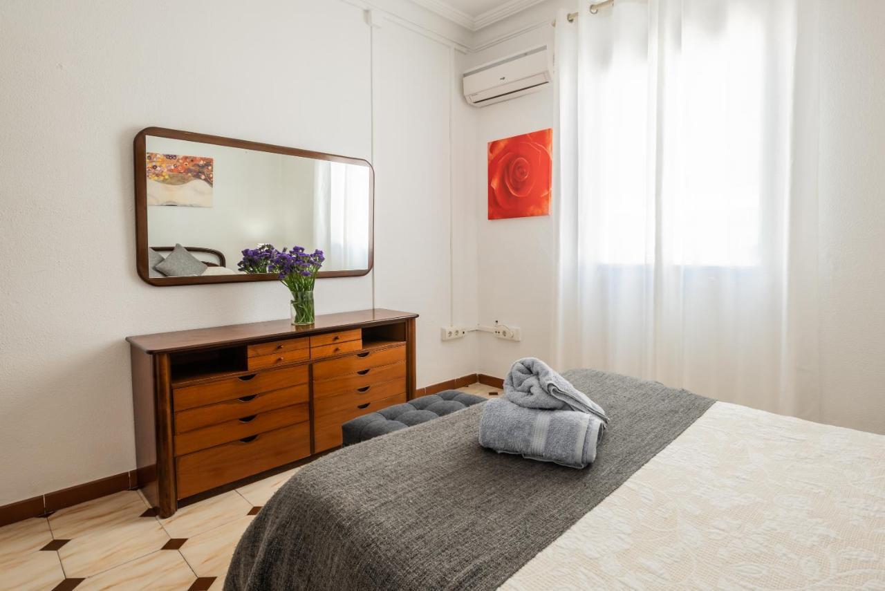 Apartamento Triana Los Remedios Seville Exterior photo