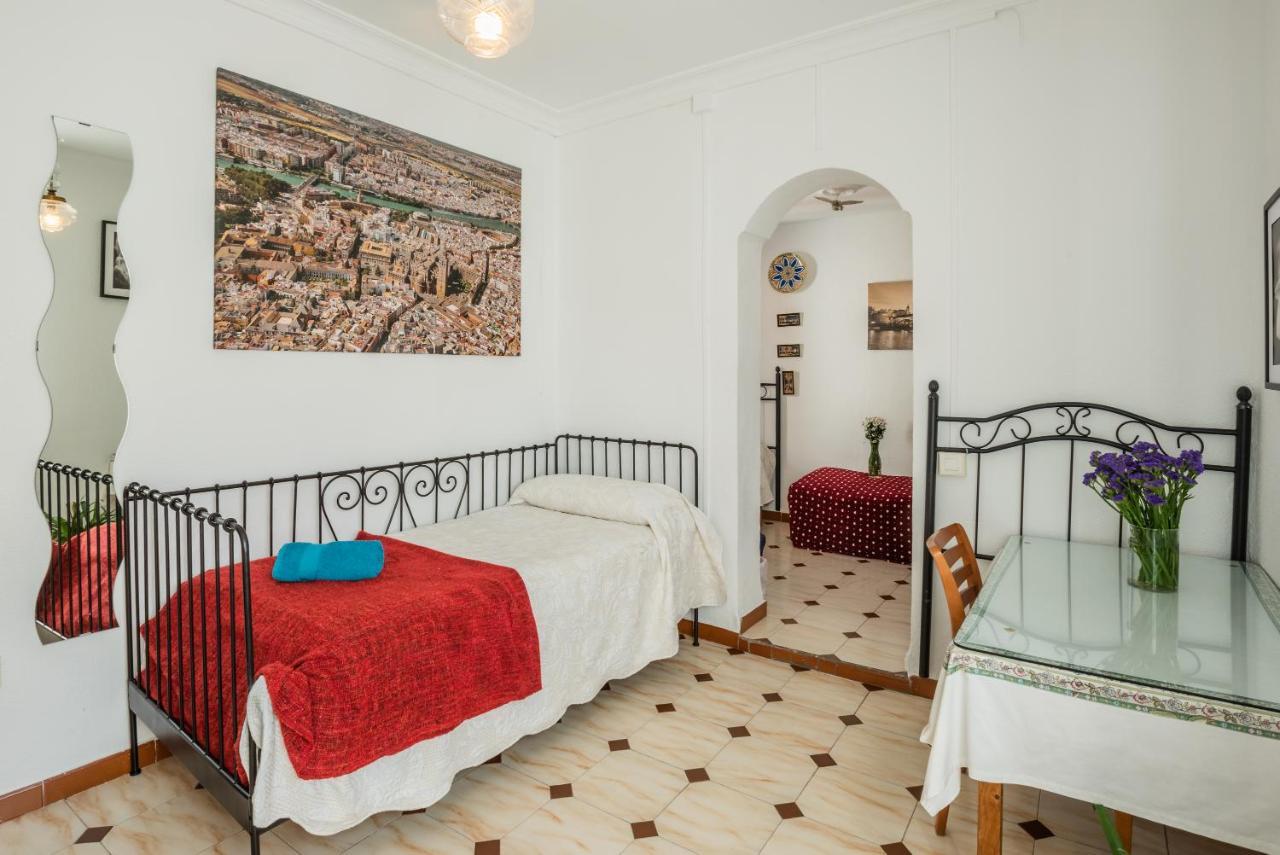 Apartamento Triana Los Remedios Seville Exterior photo